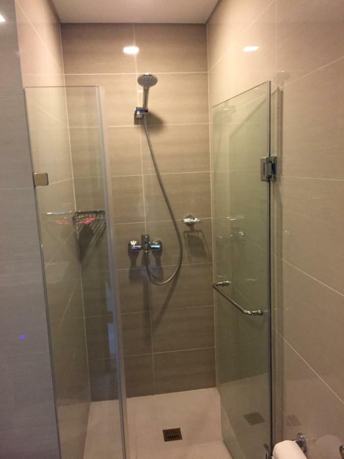 מנילה 101 Newport Condo C2 מראה חיצוני תמונה
