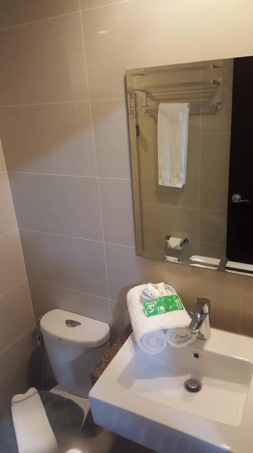 מנילה 101 Newport Condo C2 מראה חיצוני תמונה